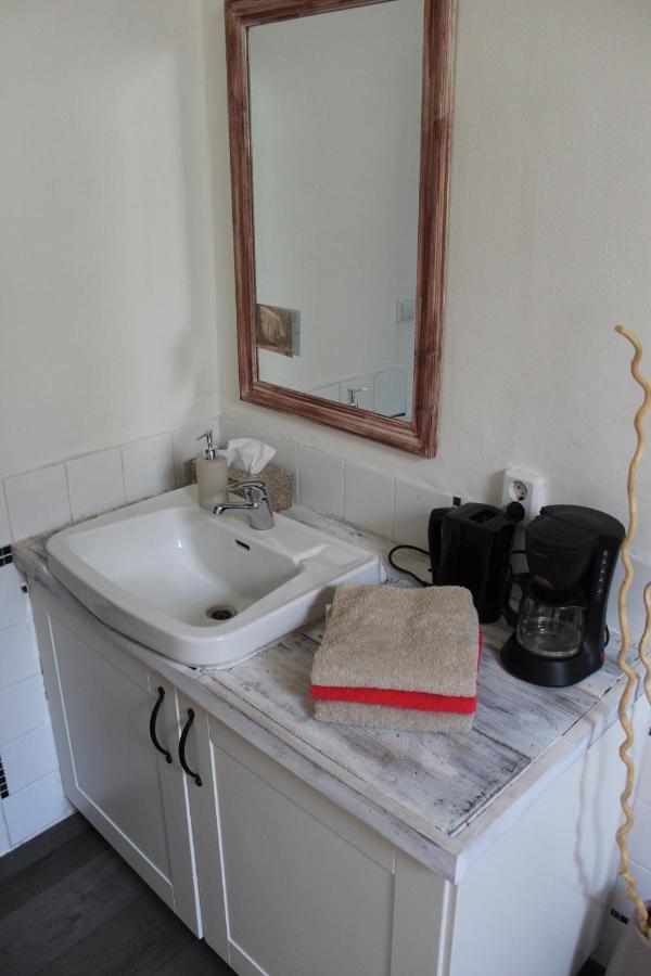 Tintaglia, Betaalbaar En Gastvrij Bed & Breakfast สตัดส์คานาล ภายนอก รูปภาพ