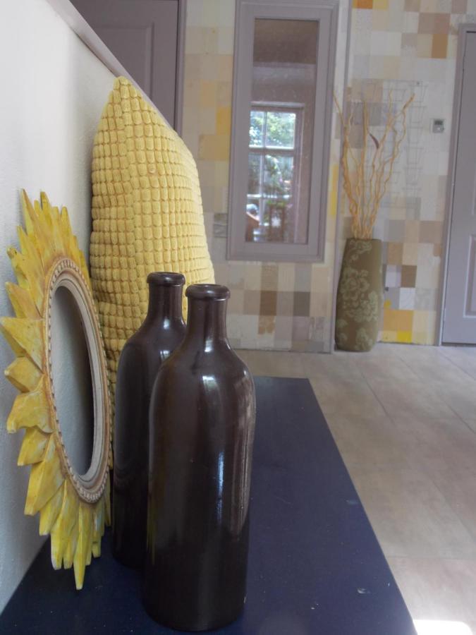 Tintaglia, Betaalbaar En Gastvrij Bed & Breakfast สตัดส์คานาล ภายนอก รูปภาพ