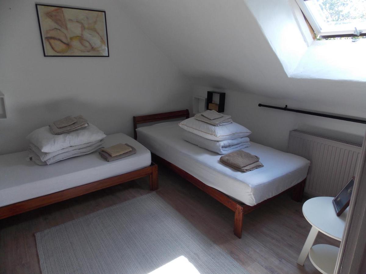 Tintaglia, Betaalbaar En Gastvrij Bed & Breakfast สตัดส์คานาล ภายนอก รูปภาพ